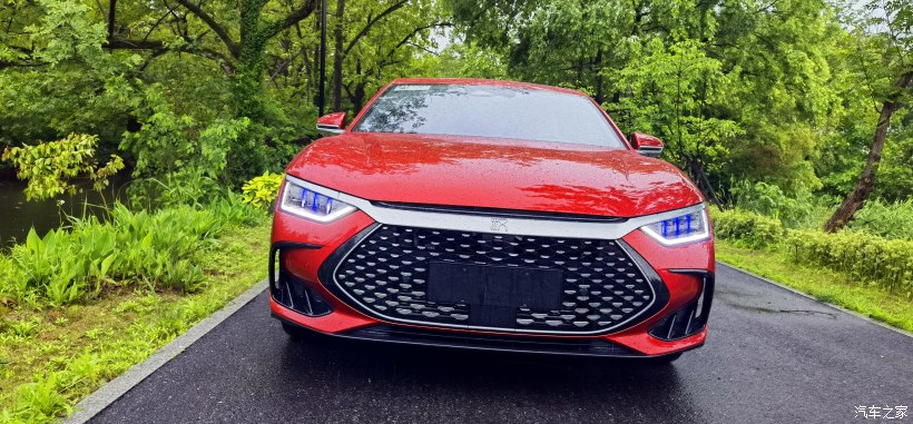 23万买比亚迪汉值得吗,售25.88万起比亚迪汉新车型上市