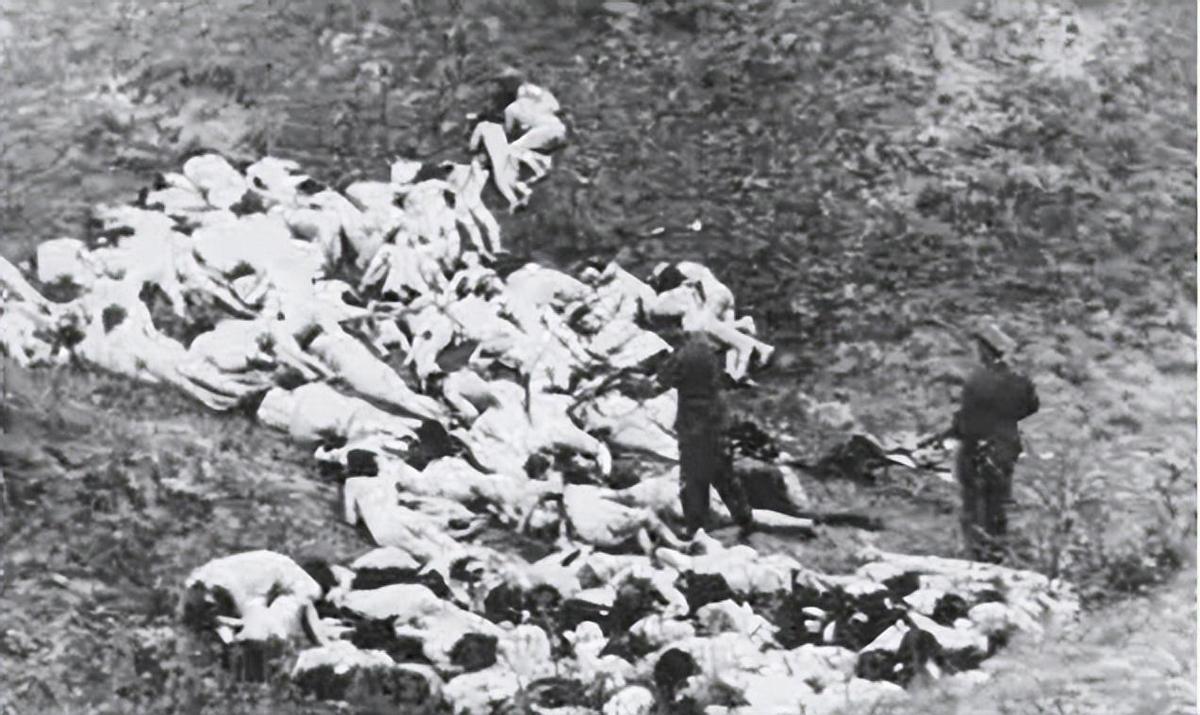 纳粹德国屠杀犹太女人,变态纳粹