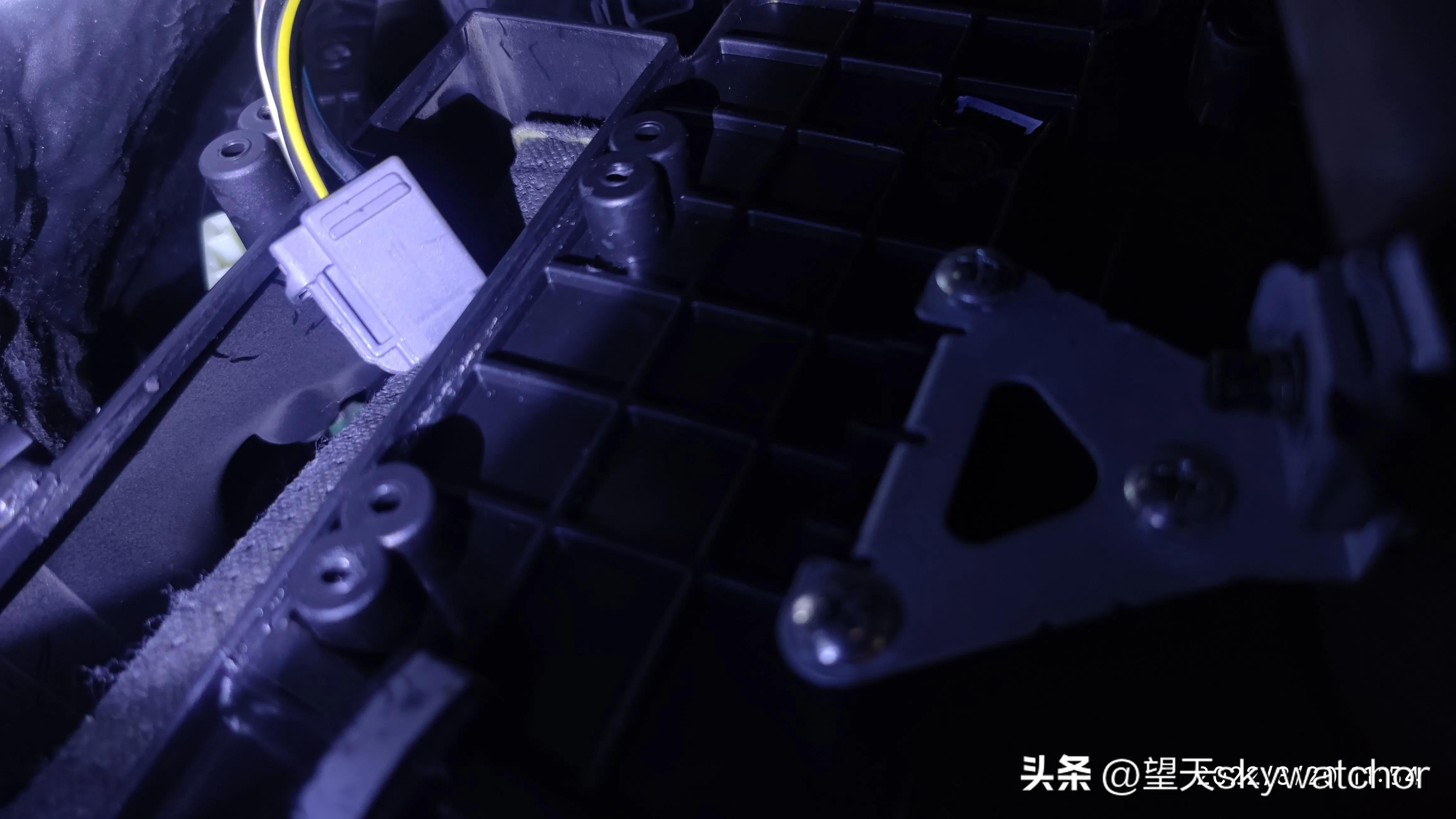 07福克斯鼓风机调速电阻,07款福克斯鼓风机电阻经常烧坏