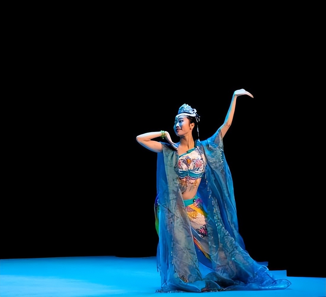 中国印度舞蹈对比,西方舞蹈的审美特征