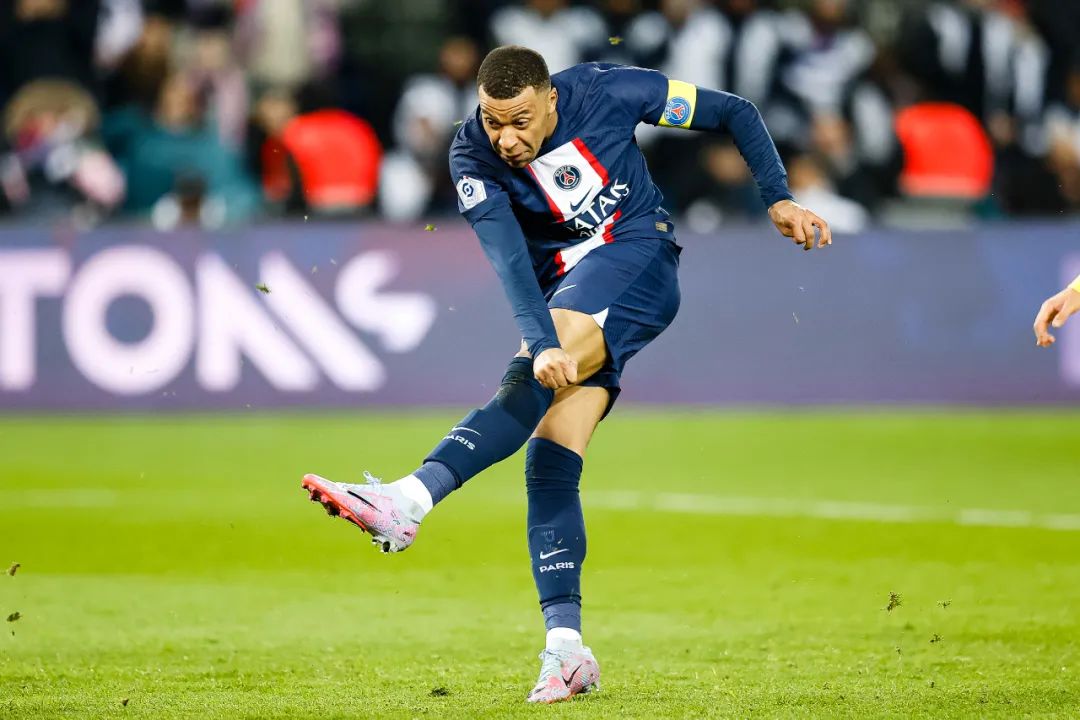 巴黎主场大胜,巴黎主场对阵南特