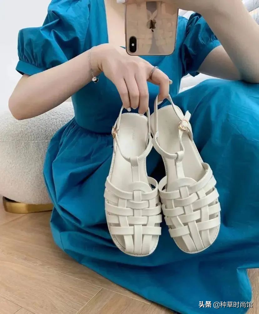 女凉鞋新款2022爆款百搭网红,裙子凉鞋2020