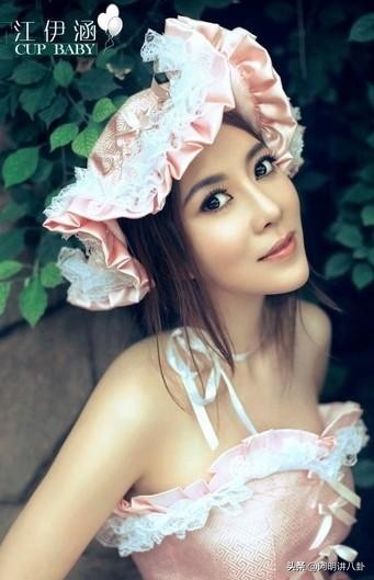 中国足球宝贝最靓丽,所有的足球宝贝谁的身材最好