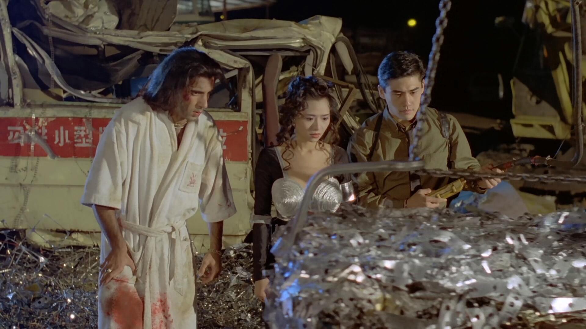 香港科幻大尺度电影，男女机器人的经典对决＃《女机器人》