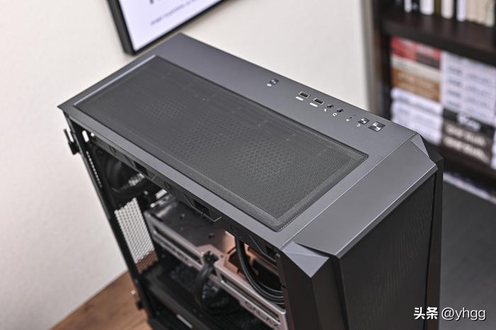 低调实用中塔——ROGZ690HERO+影驰4070Ti+银欣FARAB2装机展示