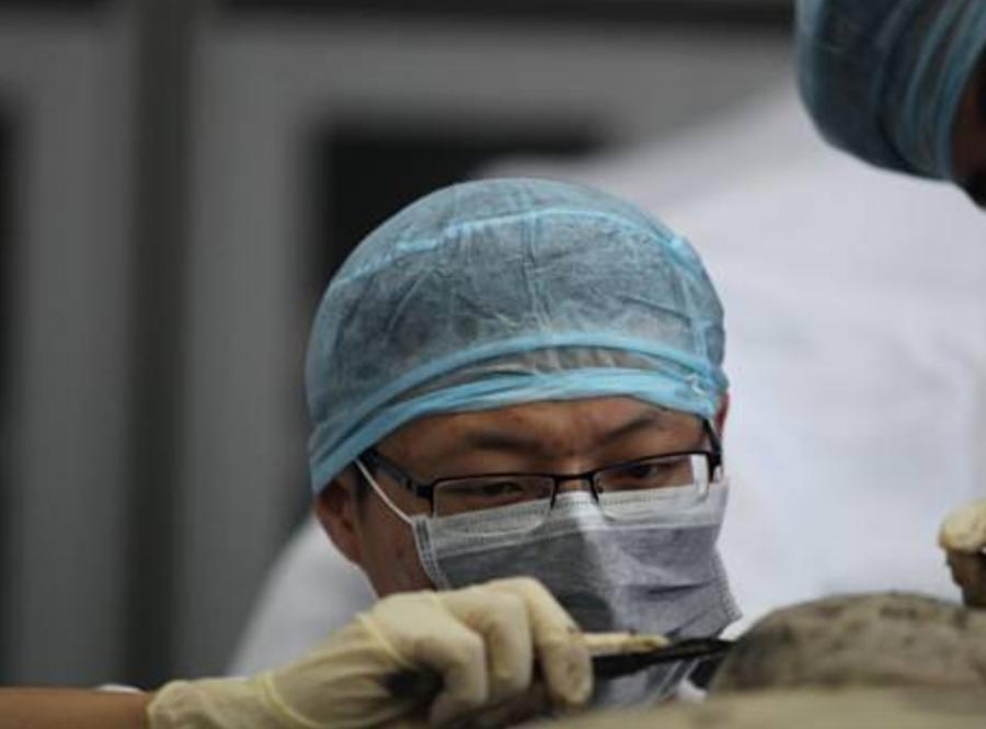 人体标本制作师王耀：一年制作50具标本，从业十几年，却依然恐惧