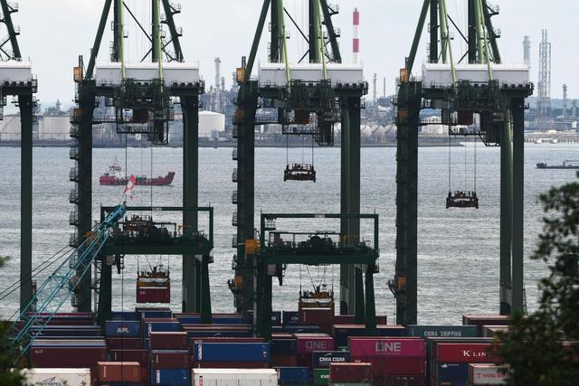 新加坡小国崛起的原因,新加坡是怎么成为发达国家的