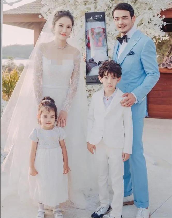 杨烁王黎雯在一起多久了,王黎雯杨烁探班