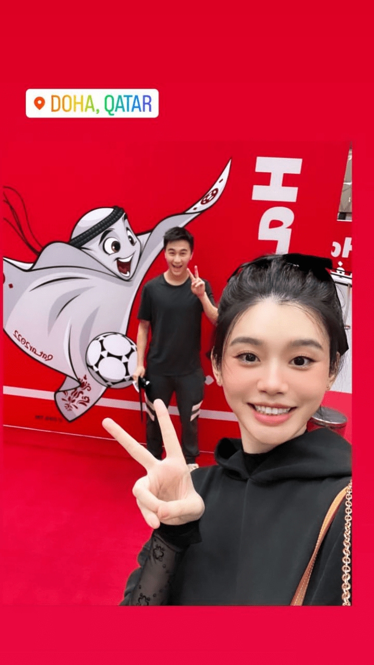 豪门儿媳奚梦瑶晒全家福,奚梦瑶何猷君何超欣同框