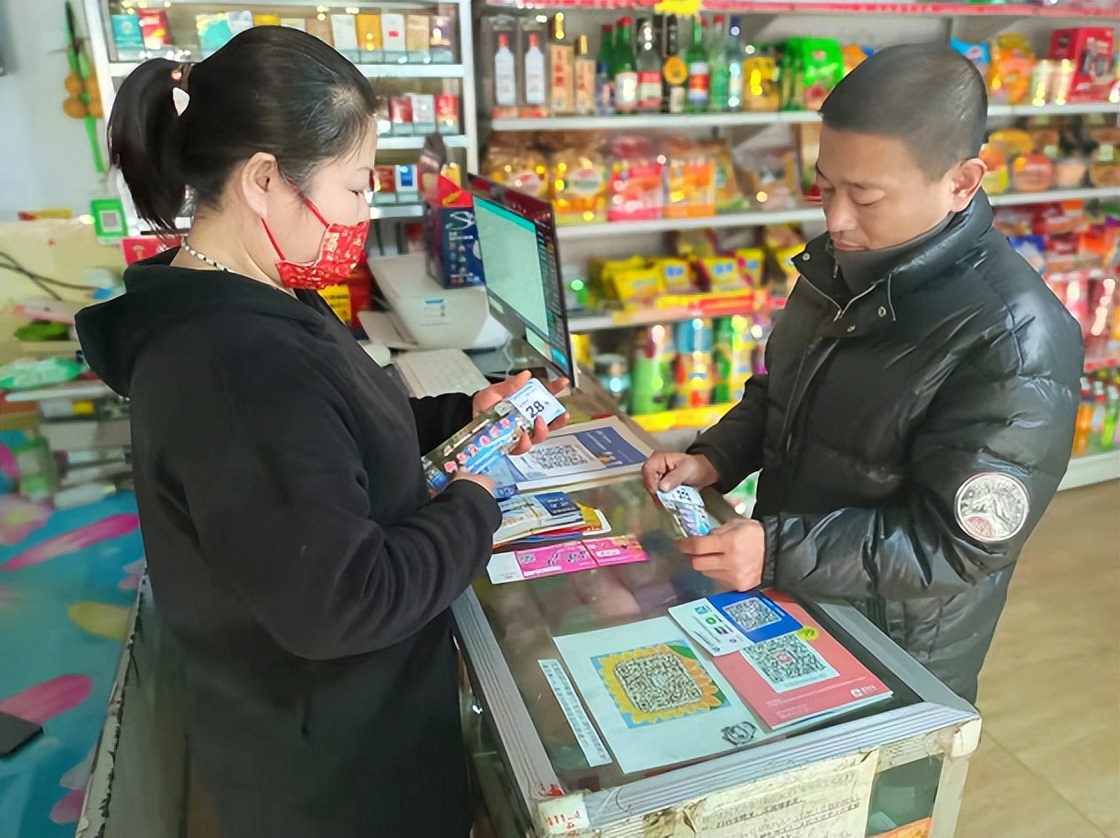 辽宁海城市“小站点”构建农村电商“大生态”