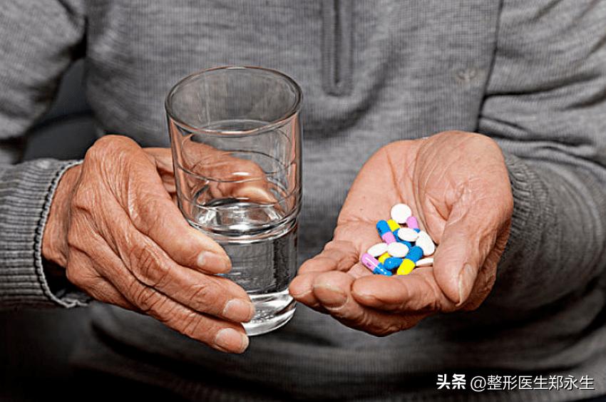 鼻中隔偏曲可以通过正骨矫正吗,鼻中隔偏曲矫正手术全过程真人