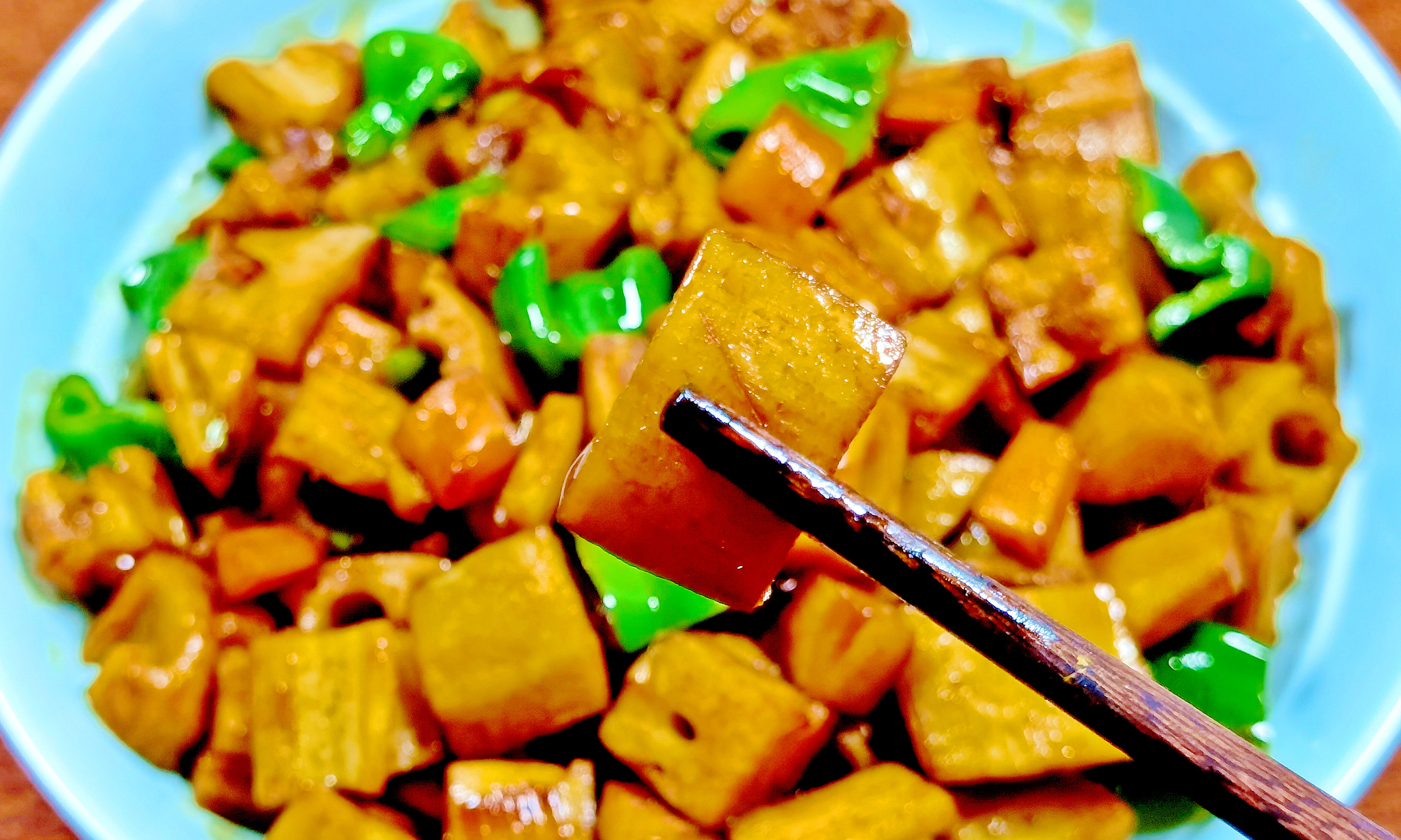 冬天少吃蔬菜水果多吃大鱼大肉,冬天少吃肉多吃它胜过保健品