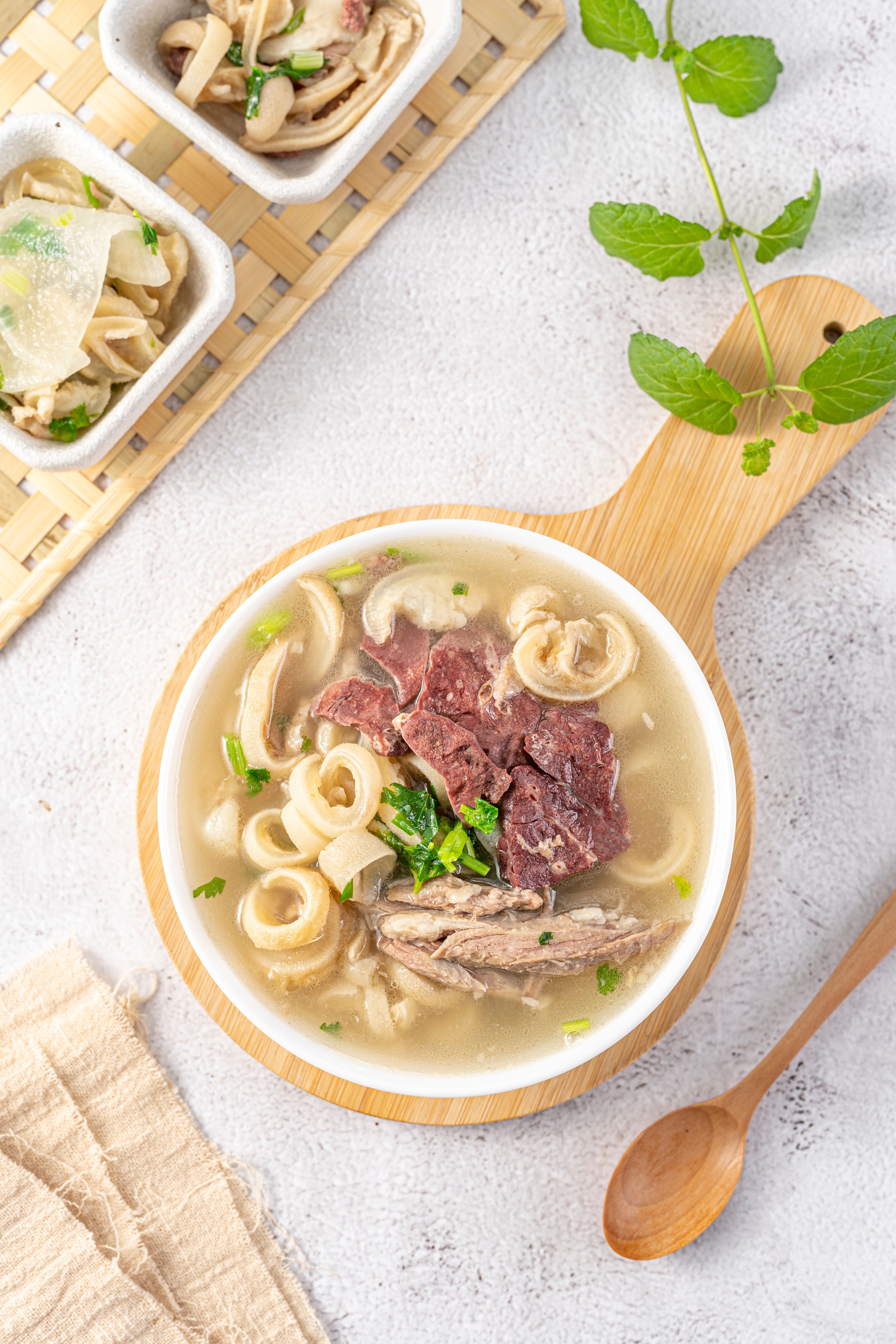 散养的山羊怎么长肉快,山羊的品种改良及科学饲养技术