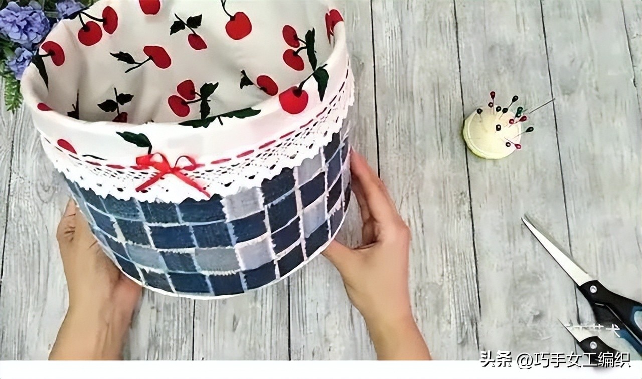 牛仔裤收纳神器改造,旧牛仔裤布条再利用的妙招