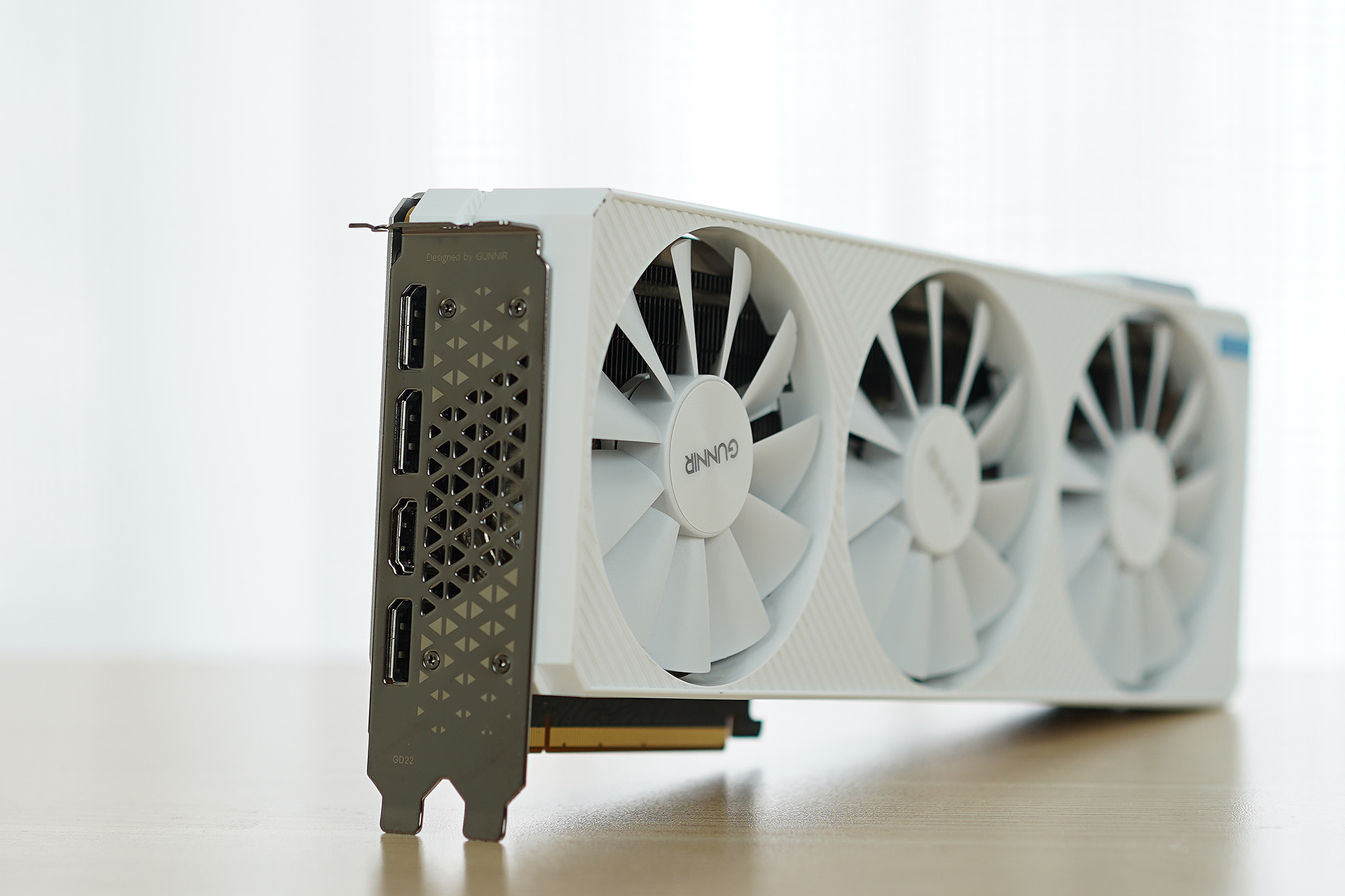 白色海景房实际效果,经典白色海景房