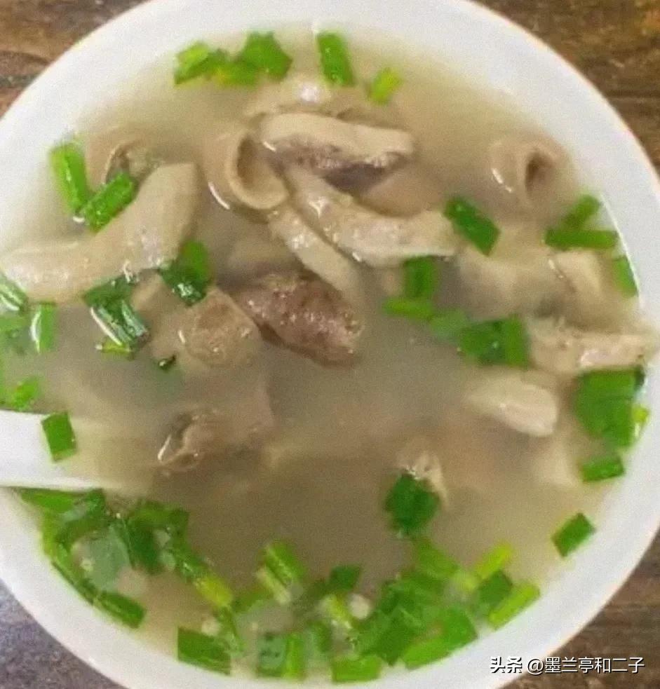 我吃过的最好吃的小吃是在嘉兴南湖附近的一家小店里