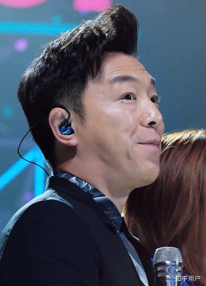 郑恺采访鹿晗邓超陈赫,黄渤陈赫郑恺快乐大本营