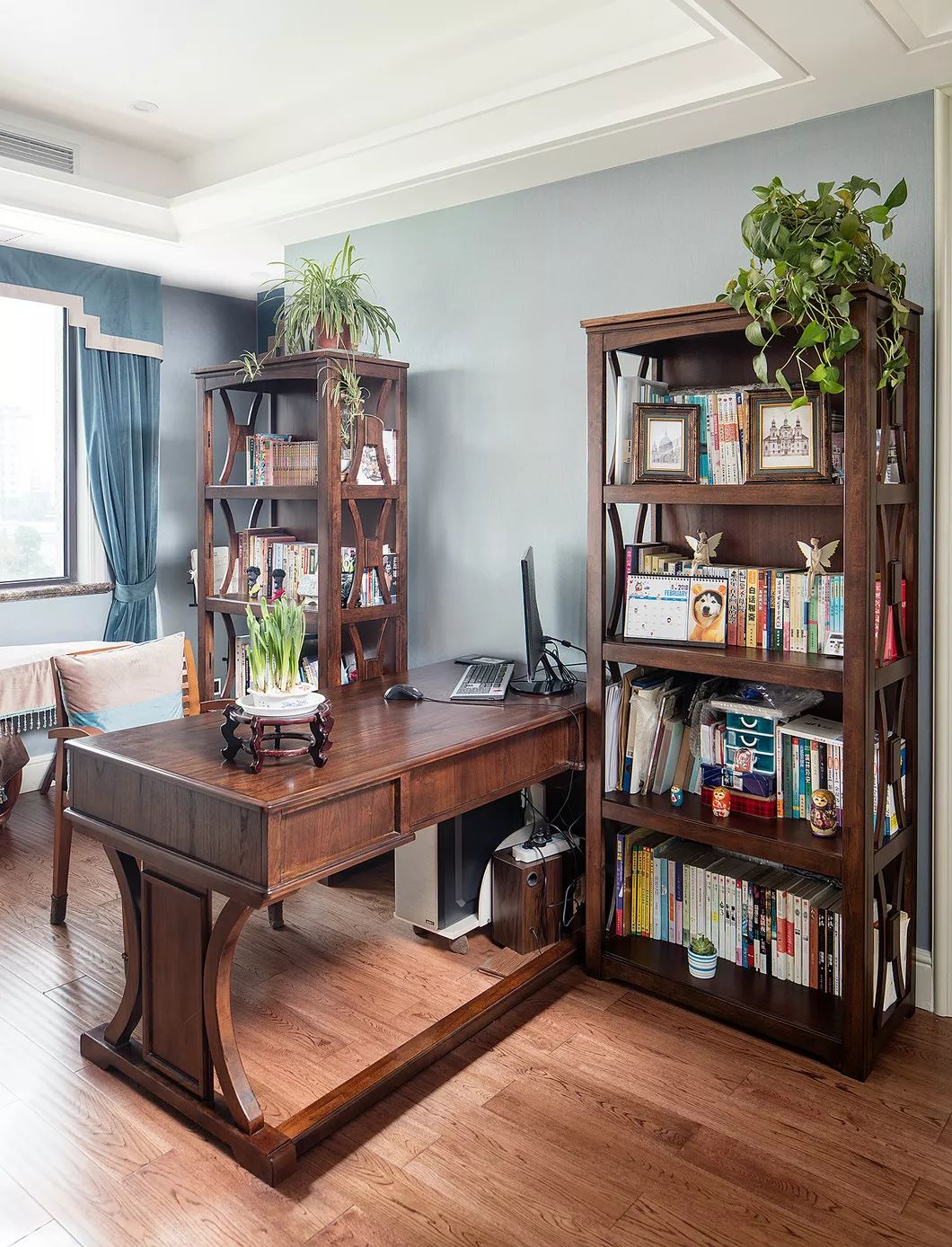 130平现代轻奢风迷人高雅范儿,127平现代美式风格