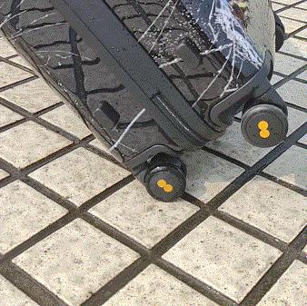 地平线八号行李箱周杰伦代言的吗,地平线行李箱周董