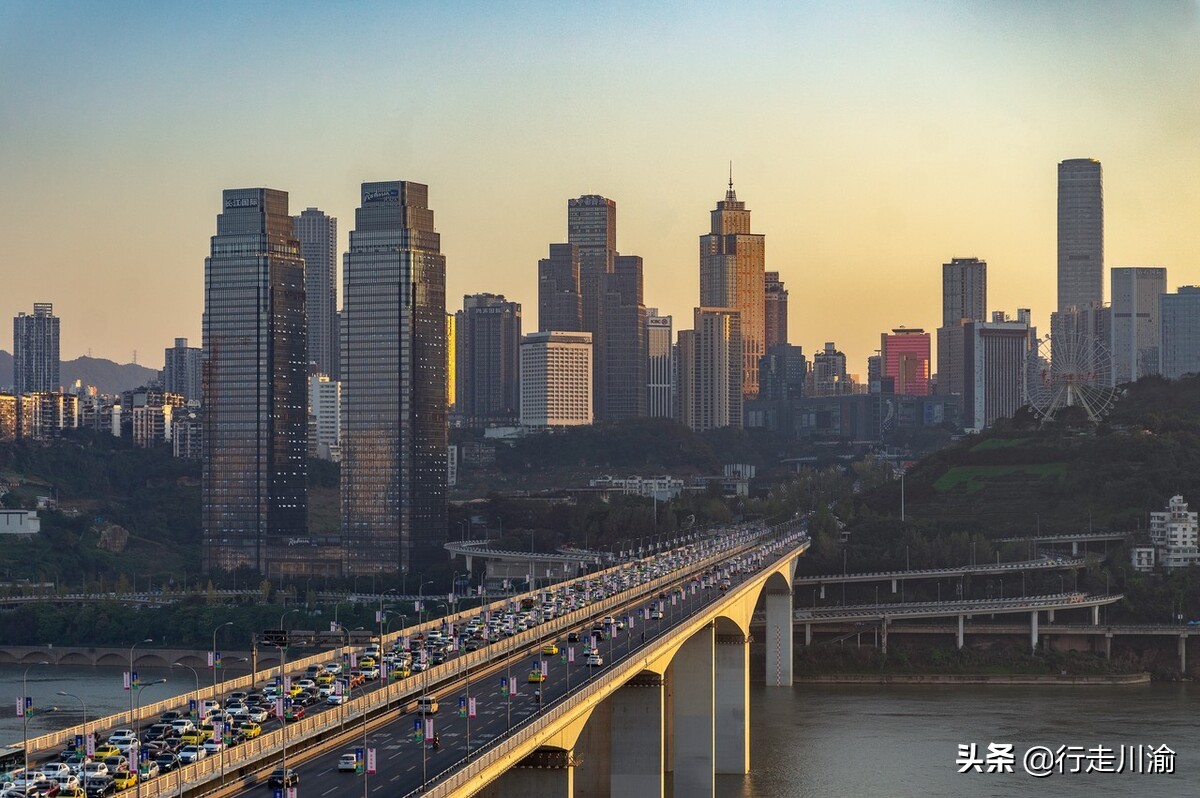 重庆工贸大厦为何荒废,重庆南坪废弃大楼