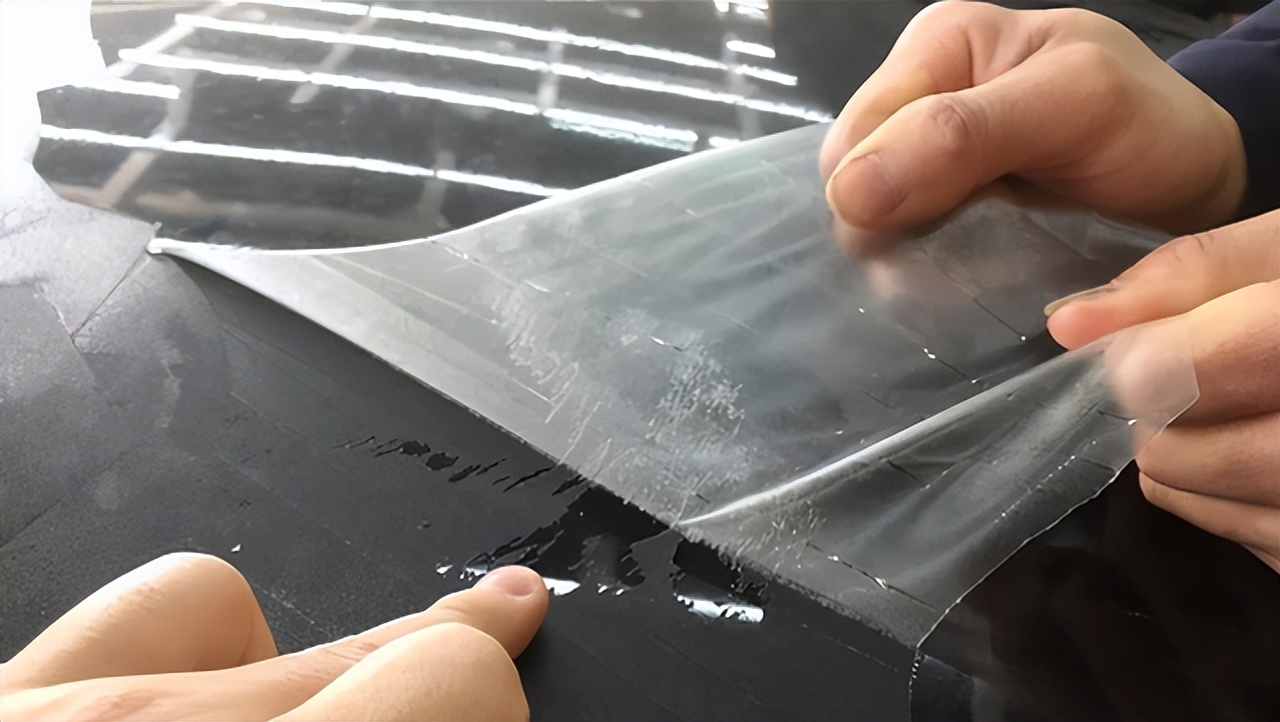 手机用贴膜好还是不用贴膜好,手机要贴膜好还是不贴膜好