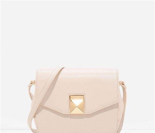 小ck跟ck的全称,小ck说的是什么品牌