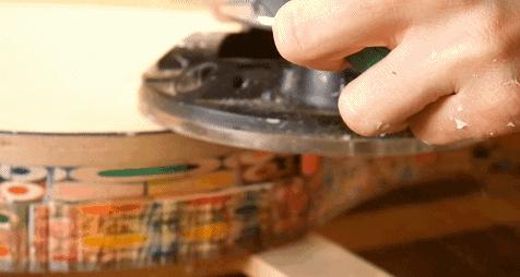 有多少老外买铁锹回家是为了当吉他弹？