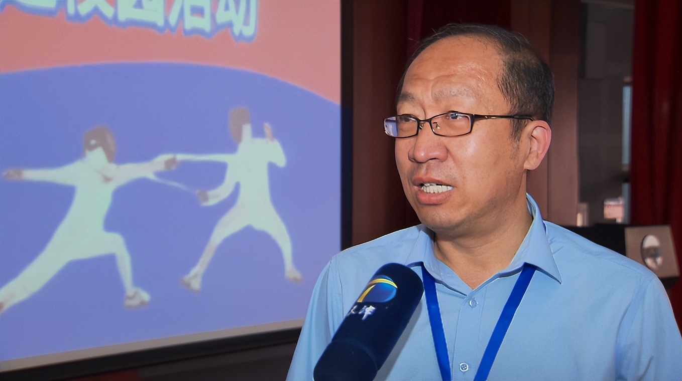 “锋芒计划”进校园走进滨海开发区国际和泰达实验