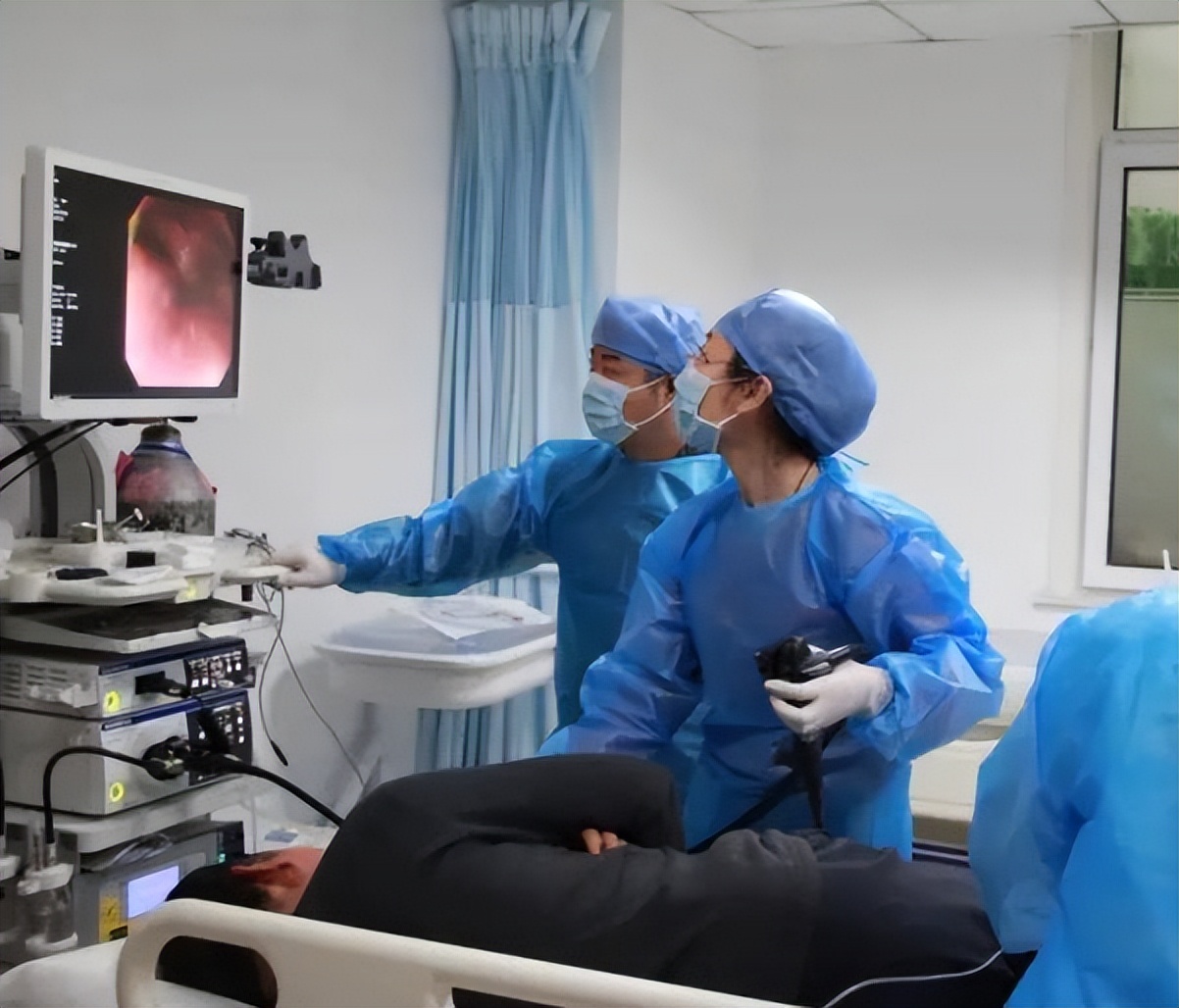 做一次胃镜对胃有多大伤害,胃镜多长时间做一次合理