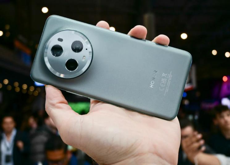 新手机可以正常使用几年,新手机可以打几个小时游戏