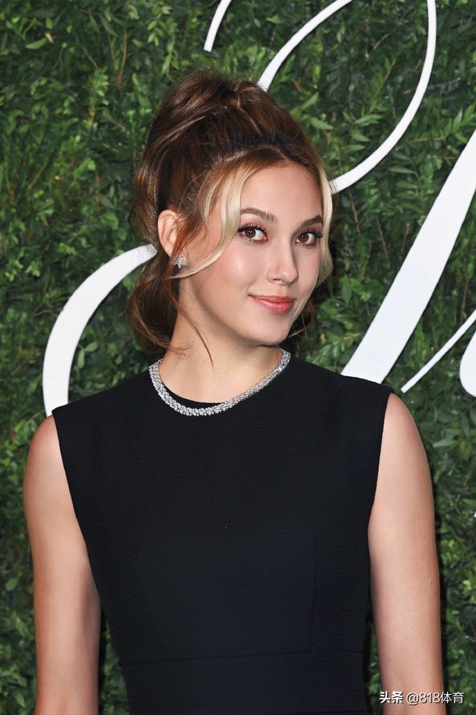 谷爱凌戴百达翡丽鹦鹉螺,谷爱凌鹦鹉螺