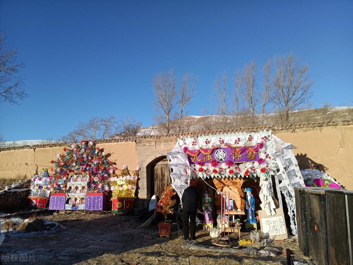 寿不送烟丧不后补讲究,农村俗语喜不送伞寿不送烟