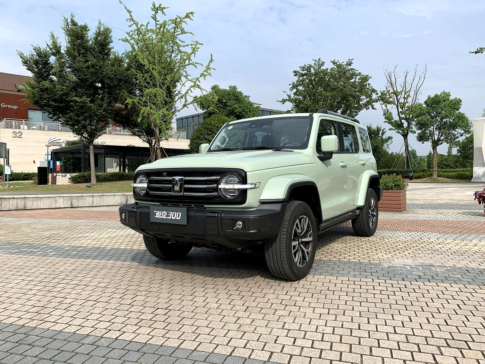 年轻人的第一款车来看看它准没错,年轻人的第一台车哪一款最有逼格