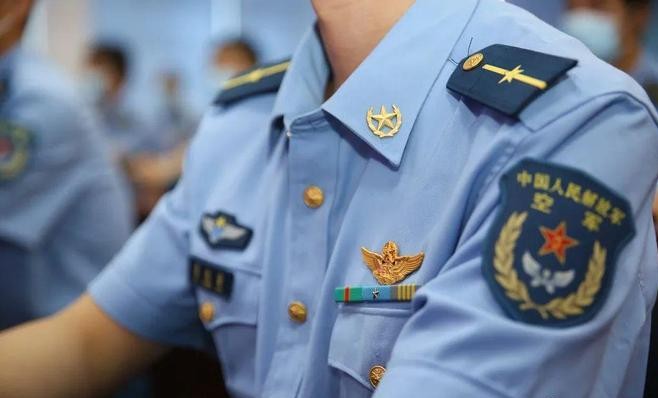 为什么少尉很少退役,少尉为什么不能退役