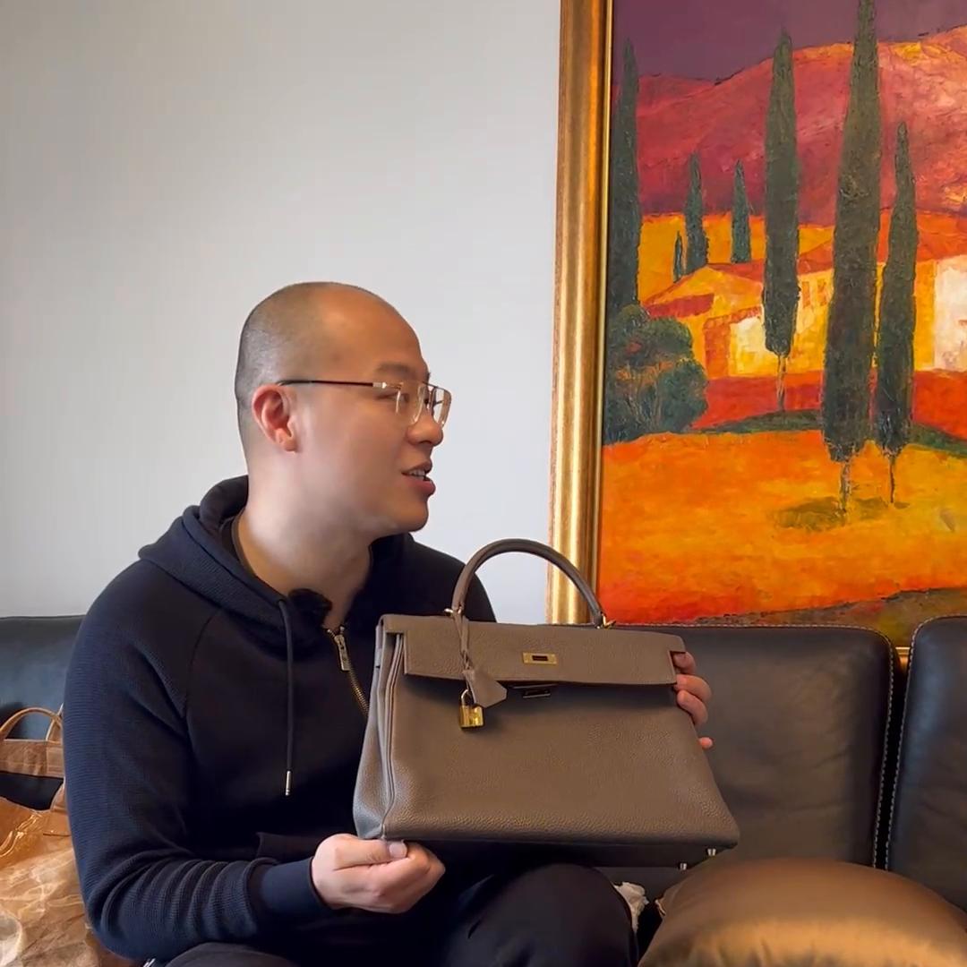 爱马仕kelly包大象灰,爱马仕kelly28黑金保值吗