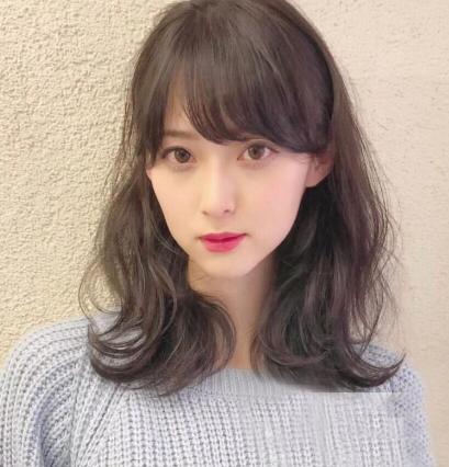 黄头发再染什么颜色能压住黄发,黄皮适合染什么颜色的发色显白