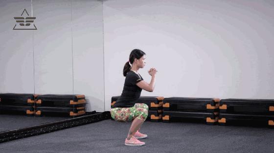 膝关节疼痛或外伤，做完手术在床上静养三个月就可以活动如初了？