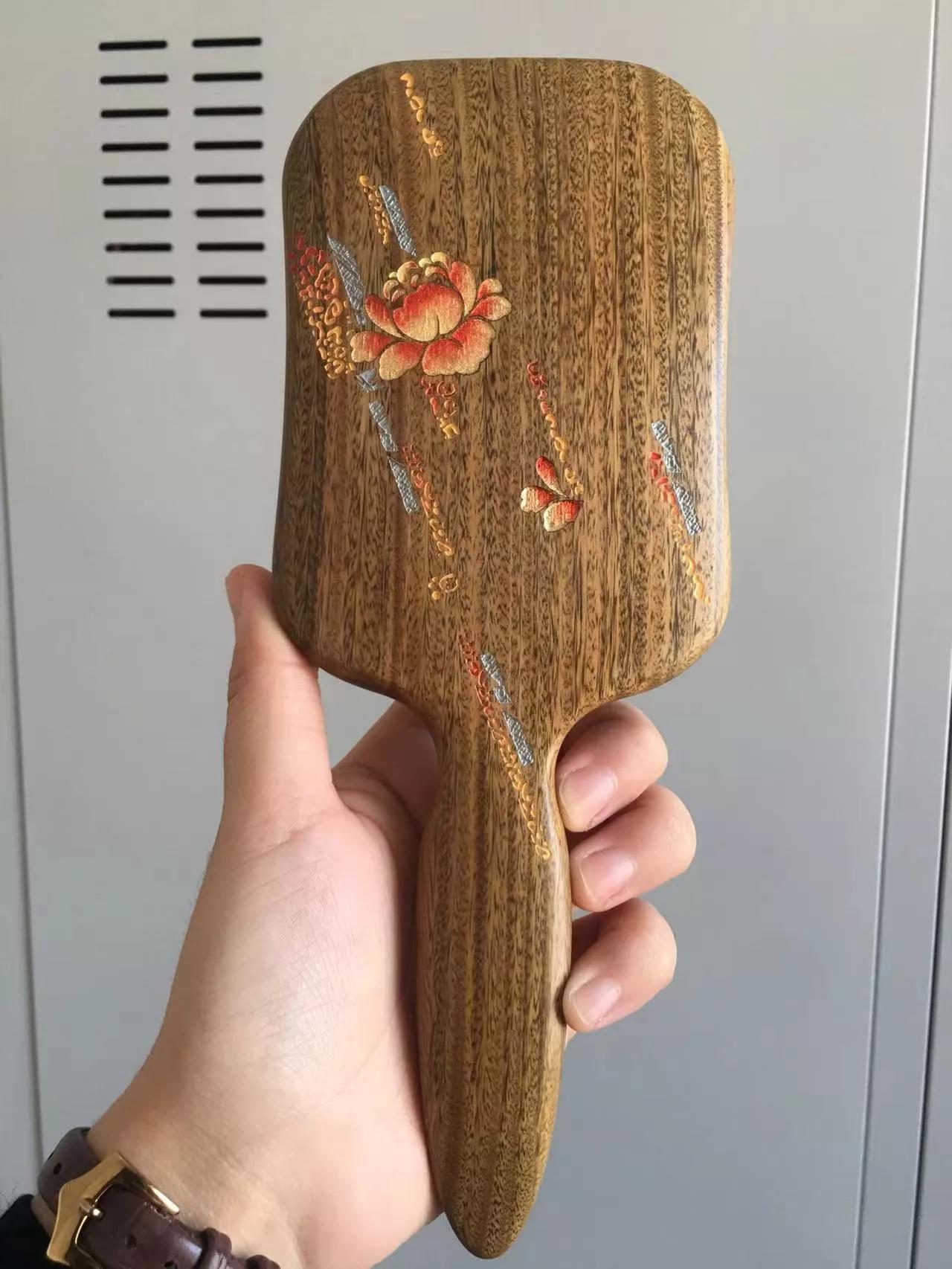 谭木匠气垫梳香媚用法,谭木匠气垫梳香逸