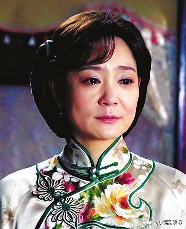 长相苦命相五位女星,天生富贵相的十位女星