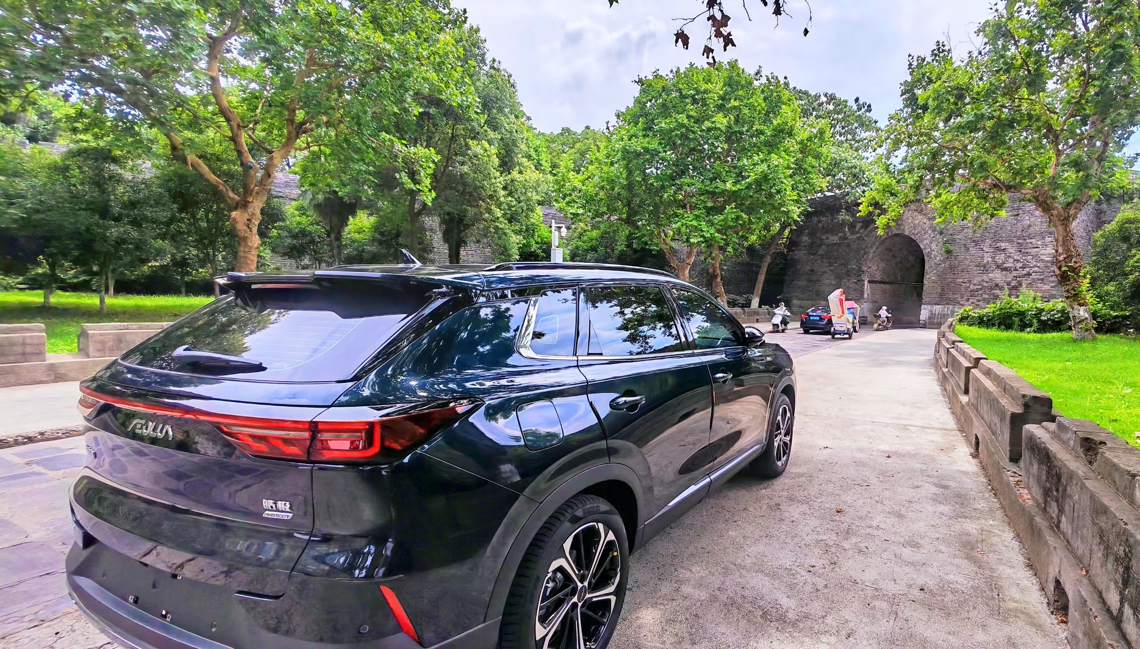 东风风神皓极提车视频博野,东风皓极燃油版真实驾驶