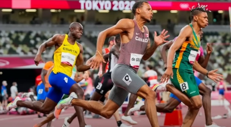 黑人为什么不擅长游泳？黑人集中于打篮球、田径、美式足球的理由