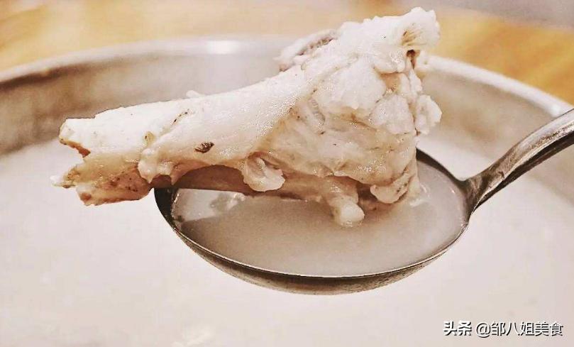 熬大骨汤要不要焯水,熬大骨汤要加醋吗