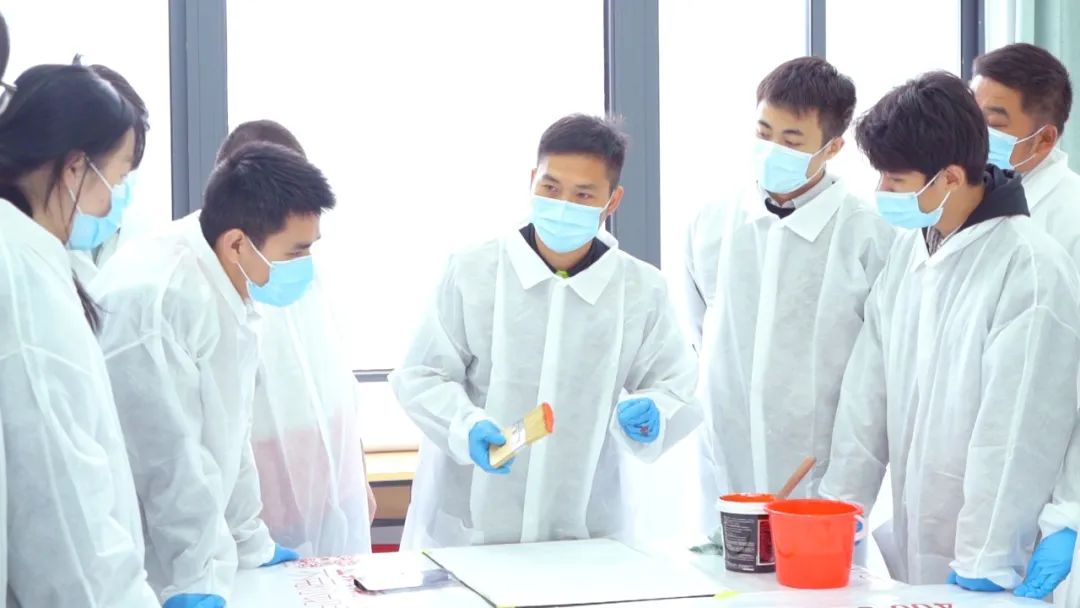 打造产业人才集聚平台,集聚产业资源