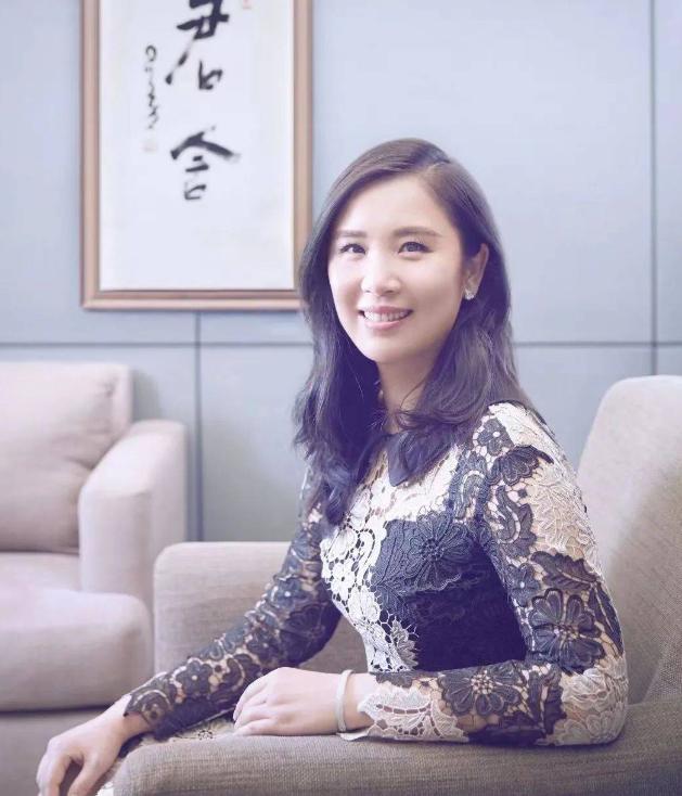 黄晓明最近有什么情况,黄晓明这几年经历了什么