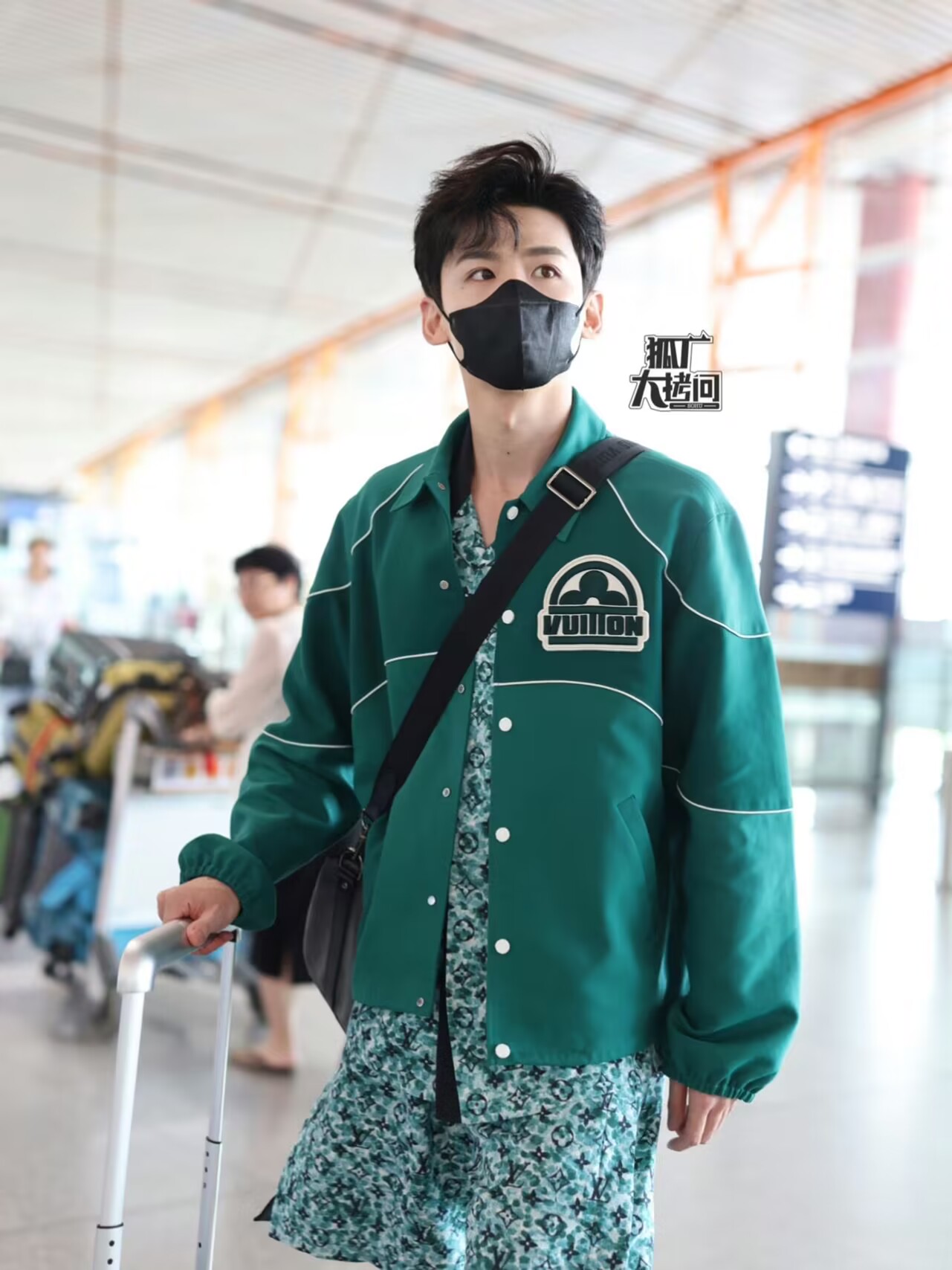 白敬亭外套系列穿搭,白敬亭现在就出发西装穿搭