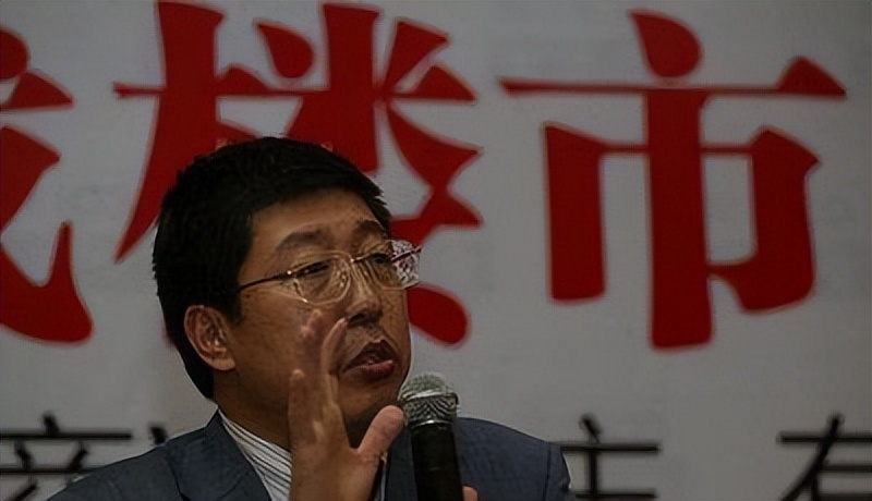 教授董藩被多个平台禁言,董藩教授争议言论