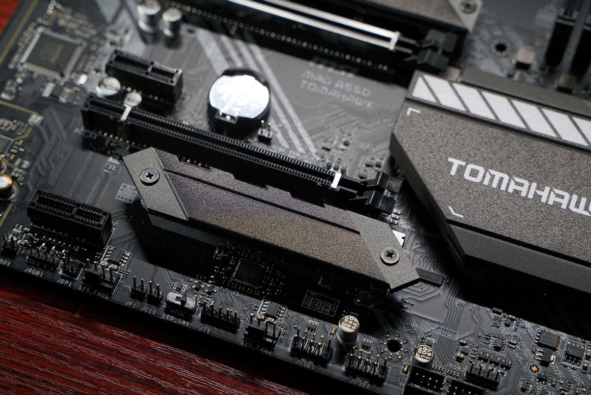 升级固态硬盘容量后如何迁移系统,升级固态硬盘内存具体操作