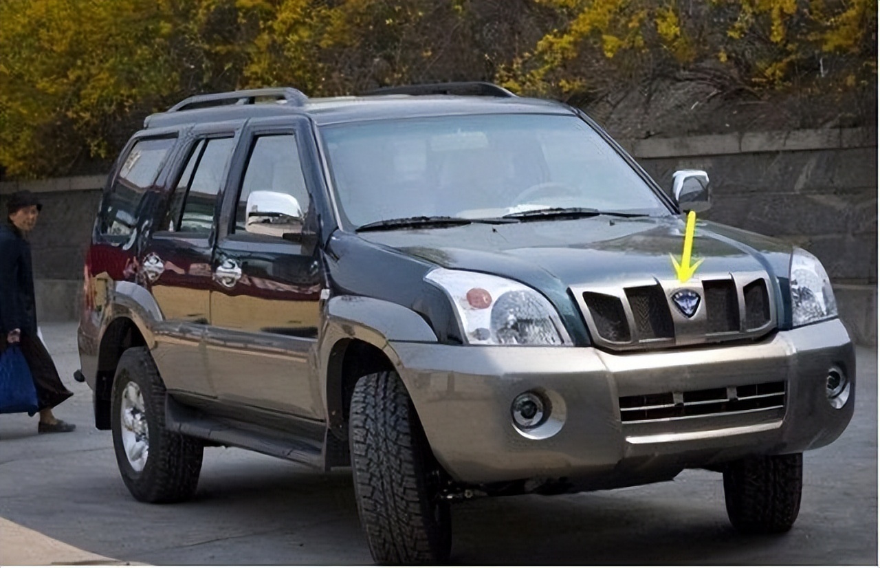 朝鲜街头旧汽车,朝鲜汽车改标志