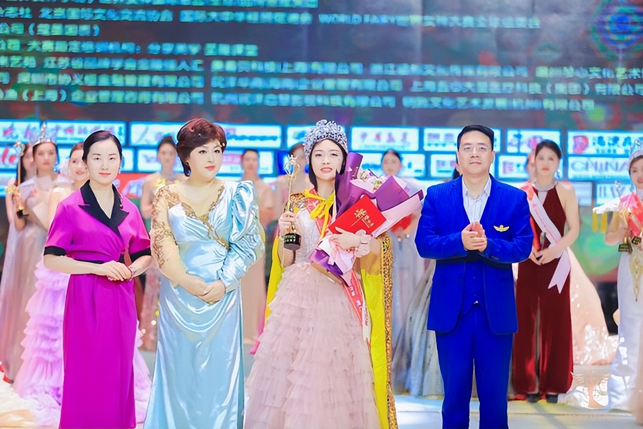 第六届世界女神大赛,蔻墨杯冠军