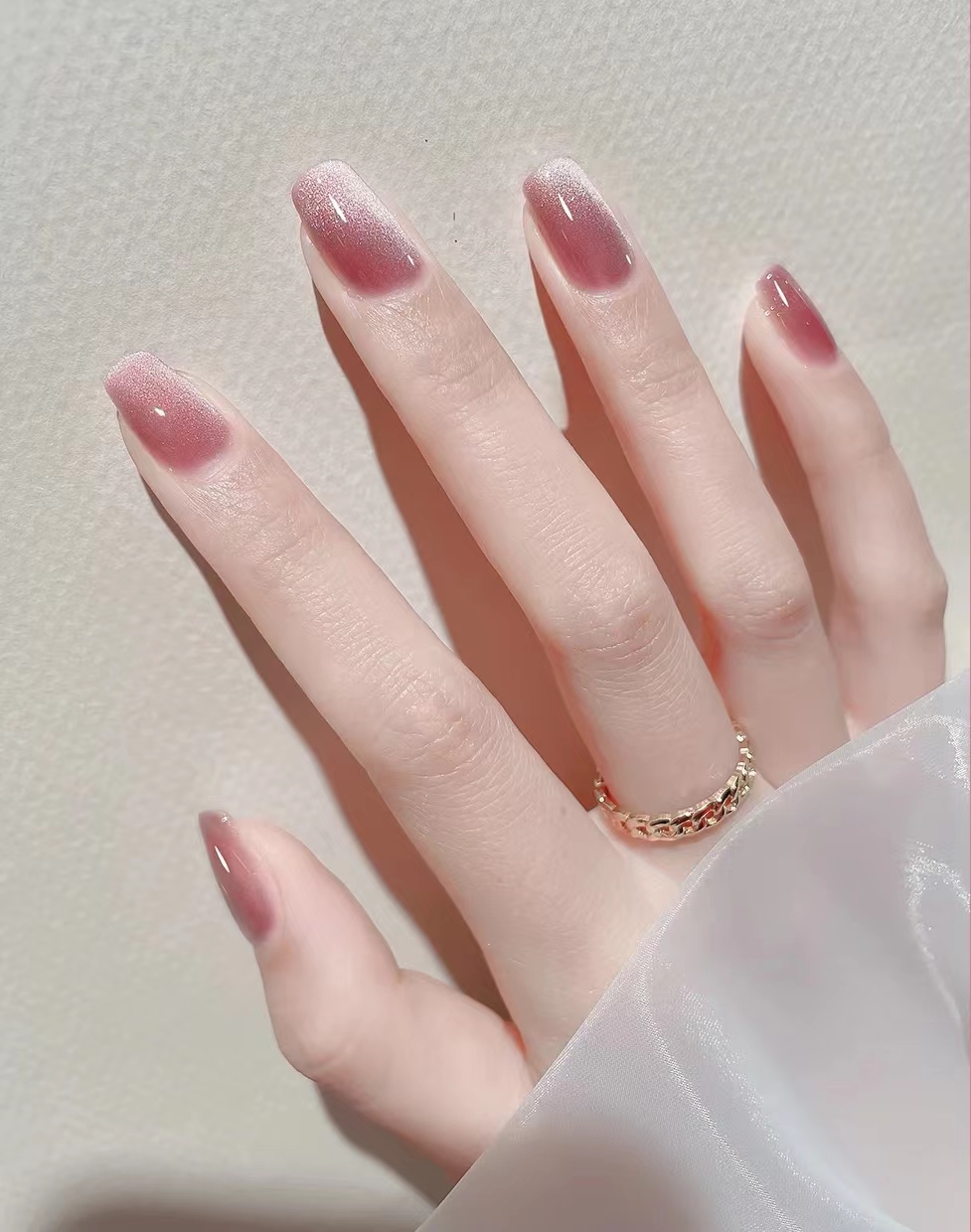 超级好看的三款美甲教程来啦,五彩美甲如何涂出高级感